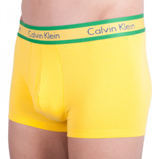 Мъжки боксерки Calvin Klein yellow (NB1443A-3BZ)