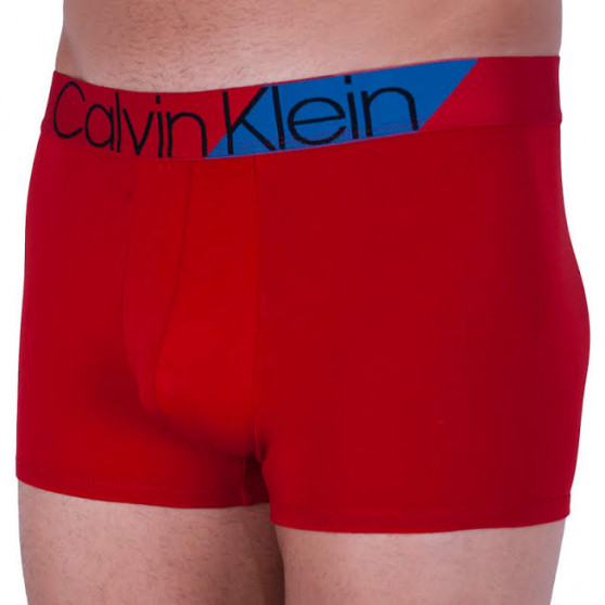 Мъжки боксерки Calvin Klein червено (NB1680A-RYM)