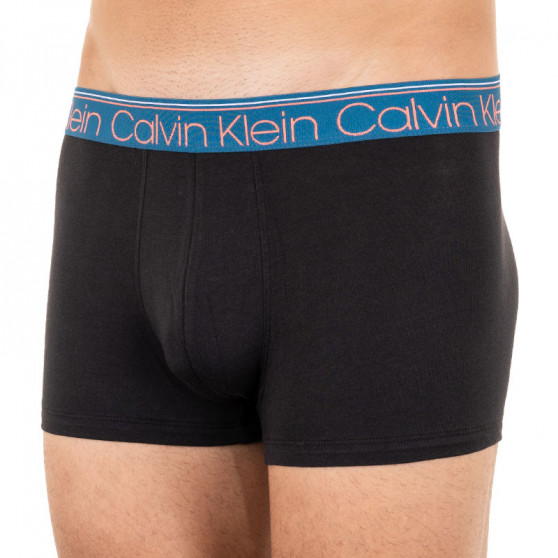 3PACK Мъжки боксерки Calvin Klein черено (NB2336A-BFR)