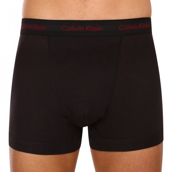 3PACK Мъжки боксерки Calvin Klein черено (NB3056A-6G6)