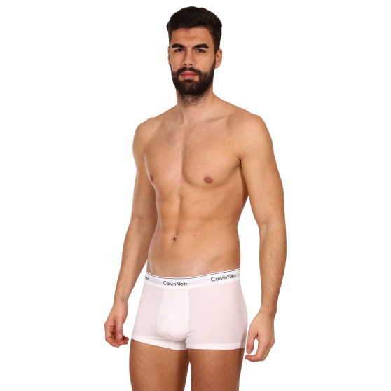 3PACK Мъжки боксерки Calvin Klein бяла (NB2380A-100)