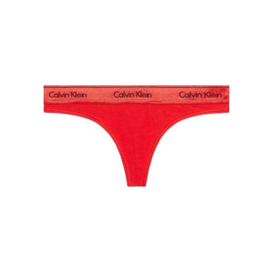 Дамски стрингове Calvin Klein извънгабаритен red (QF7450E-XAT)