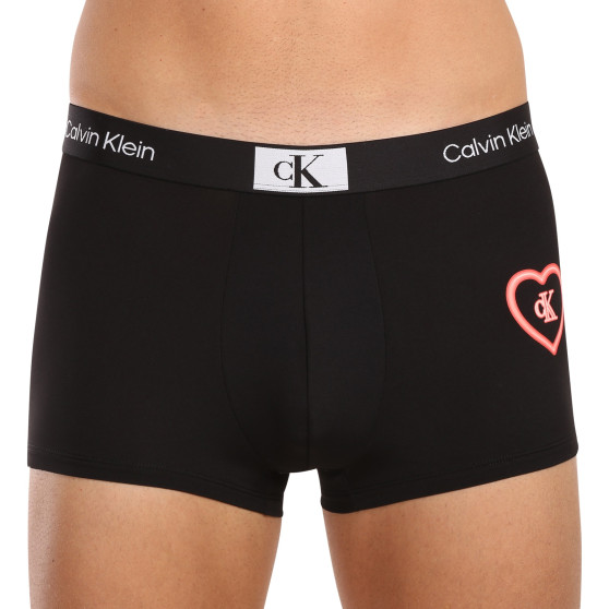 Мъжки боксерки Calvin Klein черено (NB3718A-UB1)