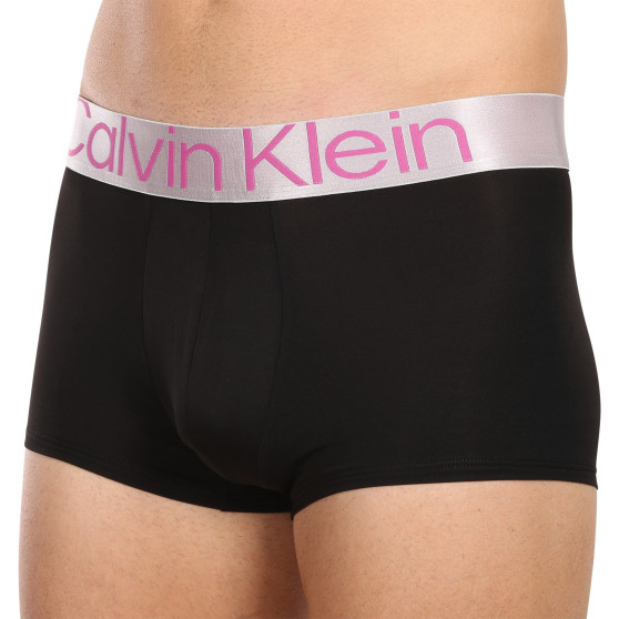 3PACK Мъжки боксерки Calvin Klein черено (NB3074A-MHQ)