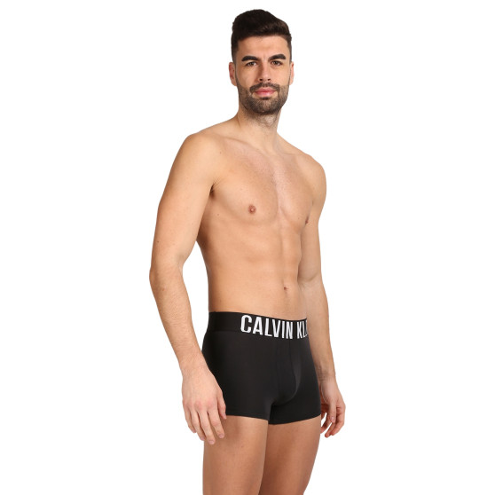 3PACK Мъжки боксерки Calvin Klein черено (NB3608A-UB1)