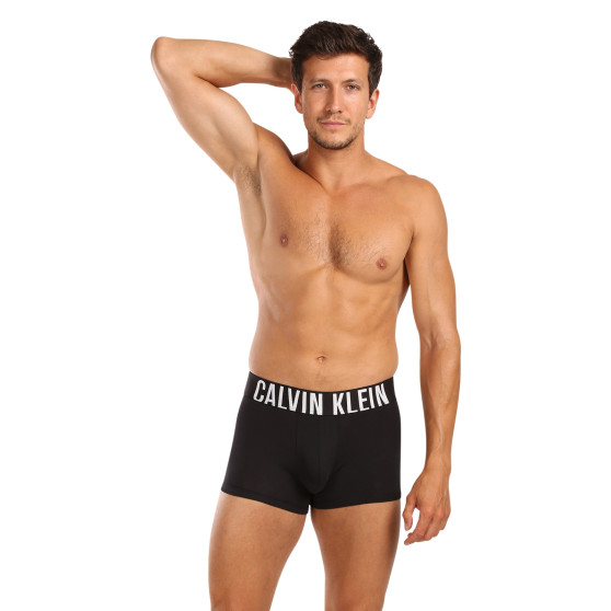 3PACK Мъжки боксерки Calvin Klein черено (NB3608A-LXR)