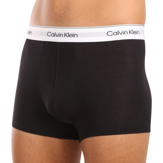 3PACK Мъжки боксерки Calvin Klein черено (NB3963A-UB1)